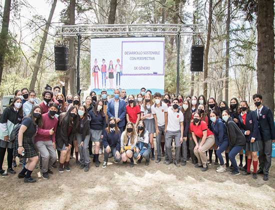 Suarez y Marinelli lanzaron concurso para que estudiantes aporten ideas sobre el cuidado del agua